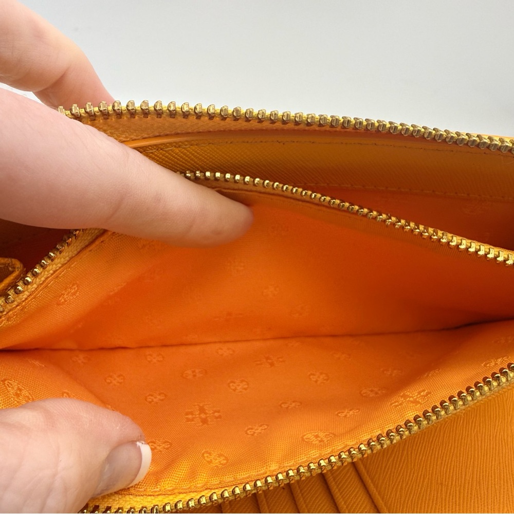 Tory Burch Robinson Zip Continental Wallet - Daylily Yellow Saffiano - Picture 5 of 7